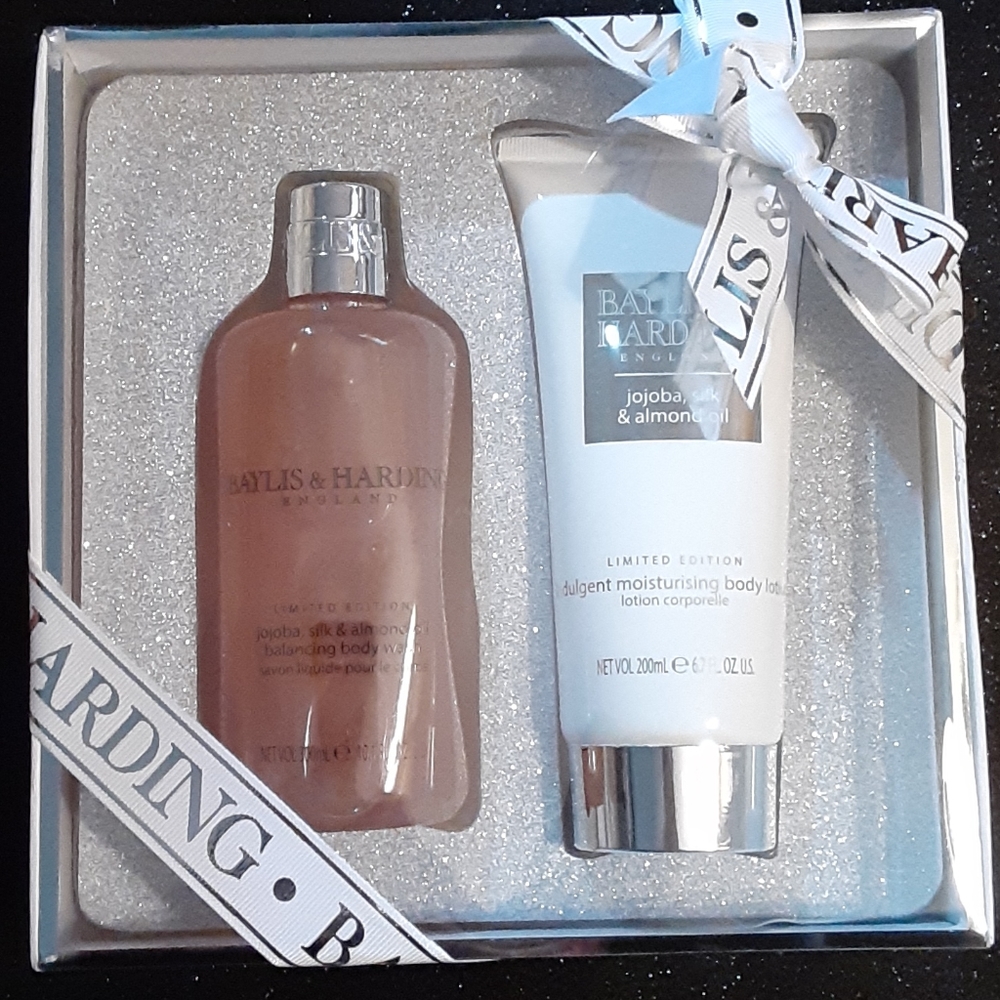 BAYLIS & HARDING ENGLAND BODY WASH/LOTION SET